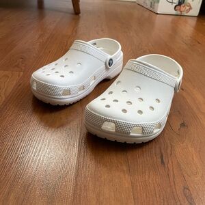 CROCS Classic White (youth 3/adult 6.5)